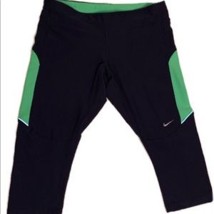 Nike Dri-Fit Capri pants small blue green active